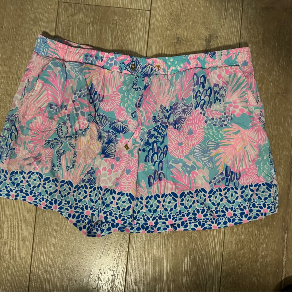 Lilly Pulitzer Pink and Blue Sea Corral Cotton Women's Shorts